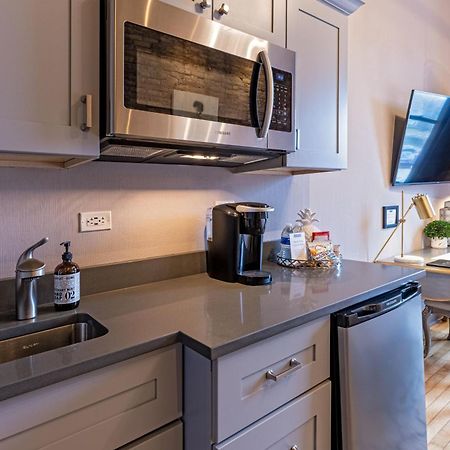 Hip Urban Loft - Small Town Charm -124 Lofts #3 West Dundee Экстерьер фото